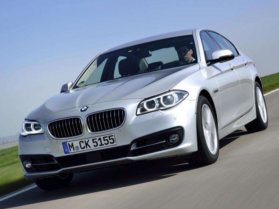  BMW 518d Sedan 2013 года  (фото 1 из 15)